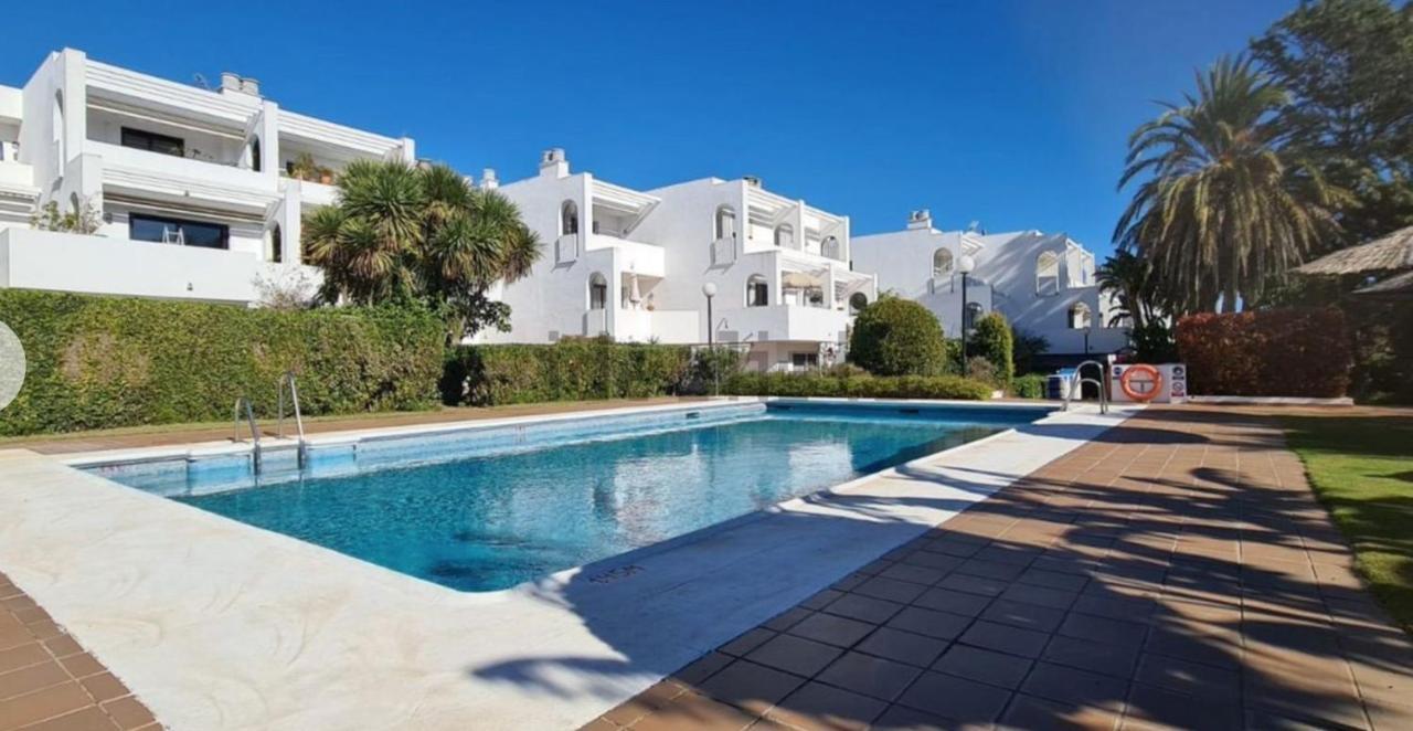 Sotogrande Duplex Near Polo, Best Pool View, 2 Pools, Full South, 7 Drive To Beaches And Port מראה חיצוני תמונה
